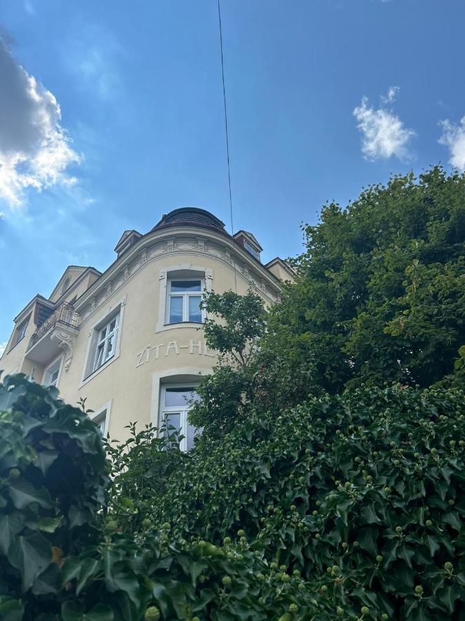 5 Min Schoenbrunn Gloriette, Direct To Center, Free Parking Apartment Wien